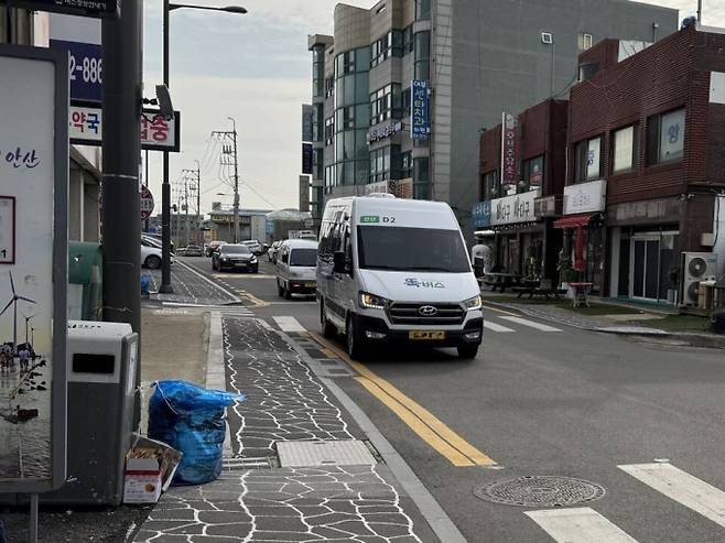 7월 1일부터 의정부 민락·고산지구에서도 달리는 경기도 똑버스(DRT). /사진제공=경기북부청