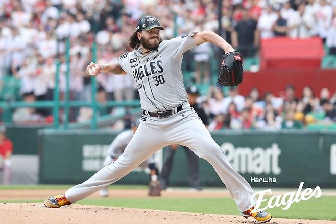 ▲ 올 시즌 리그 최고 선발로 메이저리그 구단들의 관심을 한몸에 모으고 있는 코디 폰세 ⓒ한화이글스