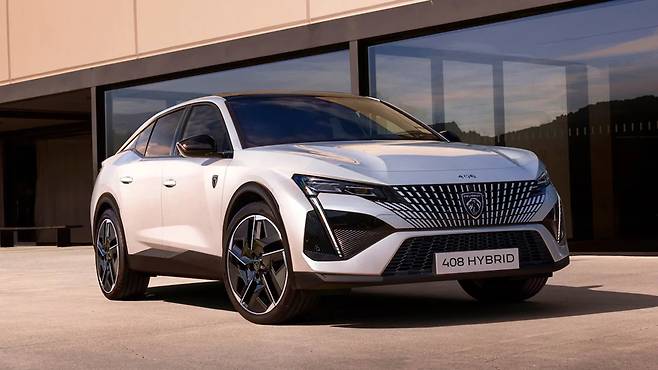 푸조 408 스마트 하이브리드