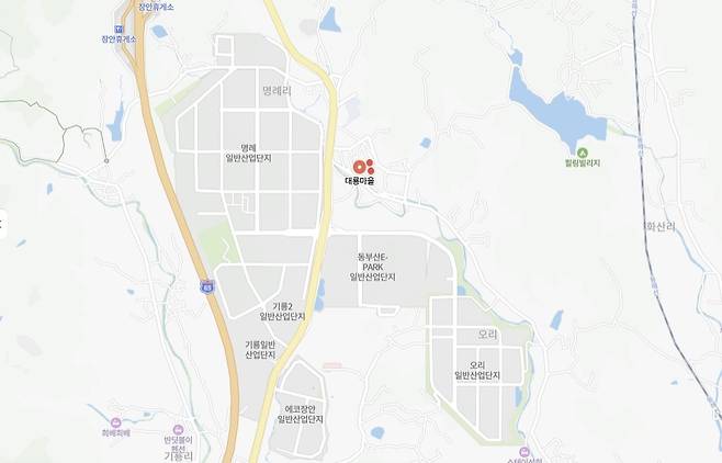 풍산이 이전할 기장군 대룡마을(빨간점) 주변 산단 모습 [네이버 지도 캡처]