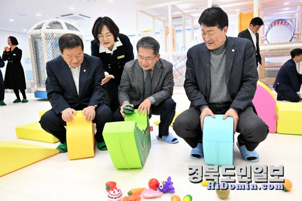 군위군은 최고의 자녀양육지원 시스템을 갖춰 보육, 교육 걱정 제로도시를 만들 계획이다. (아이조아센터 개소)