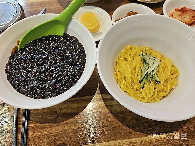 광주의 한 중식당에서 주문한 간짜장.
