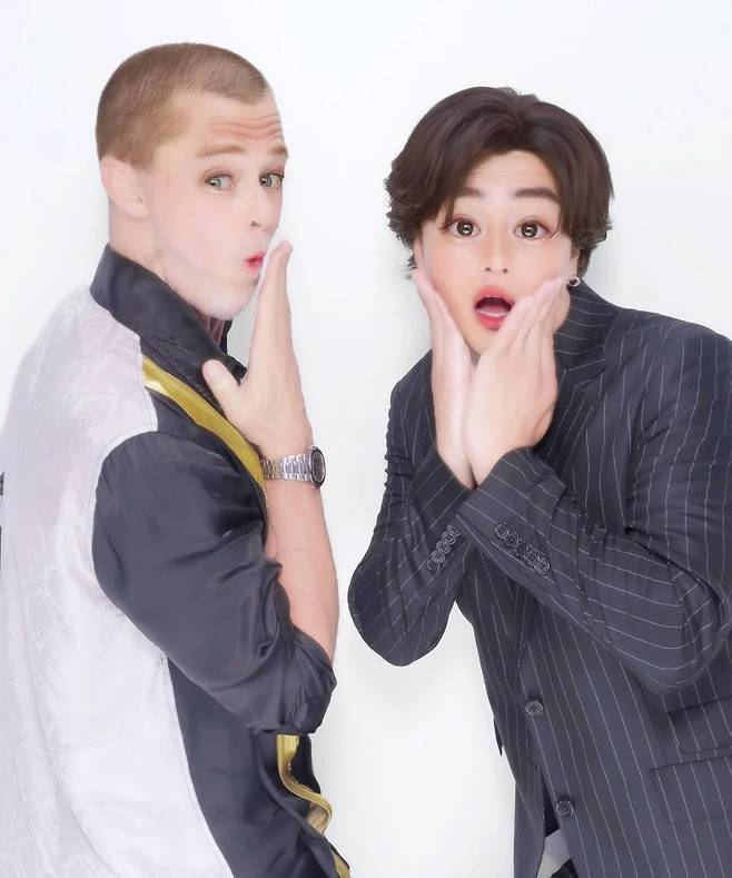 일본가서 스티커사진 찍은 브래드피트