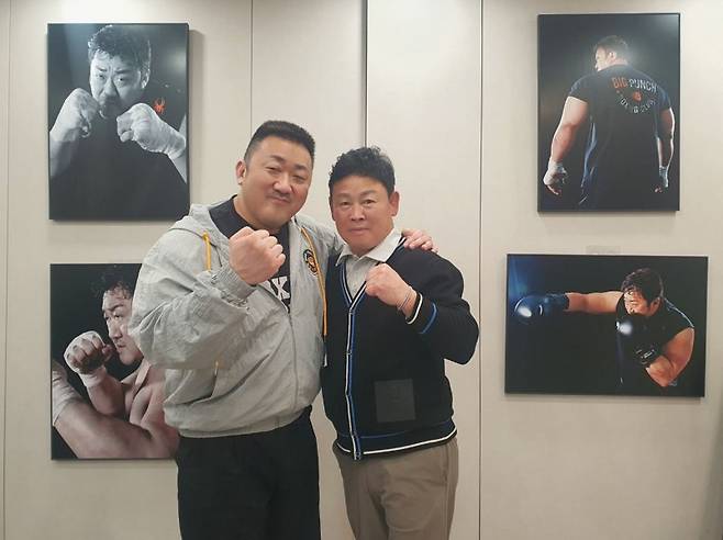 버팔로프로모션 유명우 대표(오른쪽)와 배우 마동석 버팔로프로모션 제공