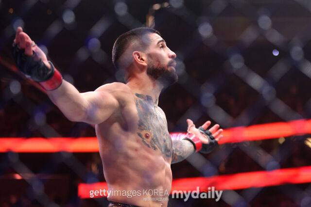 승리 세리머니를 펼치는 토푸리아. /게티이미지코리아