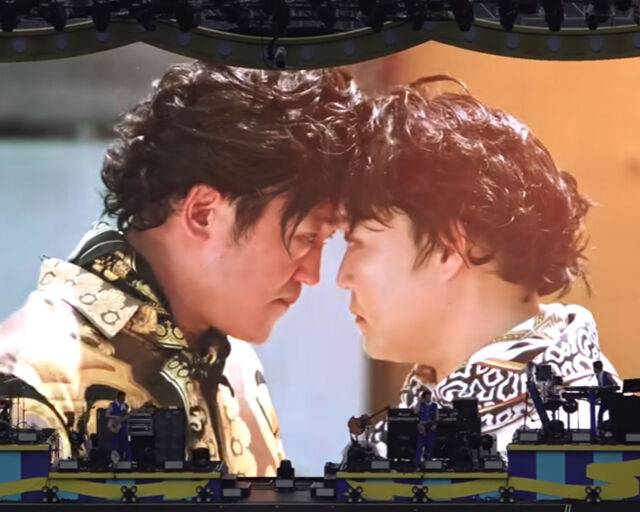 지난해 '흠뻑쇼'에서 싸이는 허성태와 '코카인 댄스'를 췄다. / 싸이 '흠뻑쇼' 여수