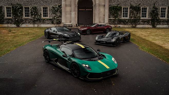 애스턴마틴 제공