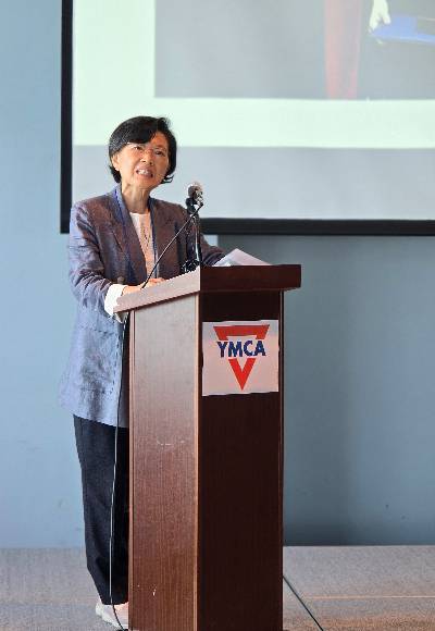 배현주 위원장이 특강을 하고 있다. 한국YMCA 제공