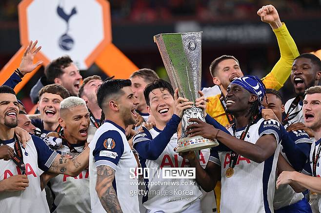 ▲ 로메로는 2021-22시즌 아탈란타에서 토트넘에 입성했다. 임대 이적 후 4,200만 파운드에 완전 이적으로 입성했다. 그는 세리에A 시절부터 수비력에서 높은 평가를 받았다. 2020-21시즌 세리에A 최고의 수비수에 선정되기도 했다.