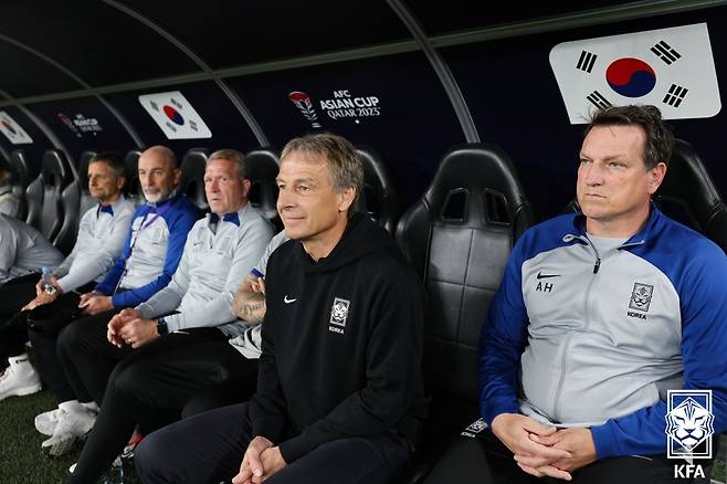 대한민국 축구대표팀 감독 시절 위르겐 클린스만(오른쪽 두 번째). /사진=대한축구협회 제공