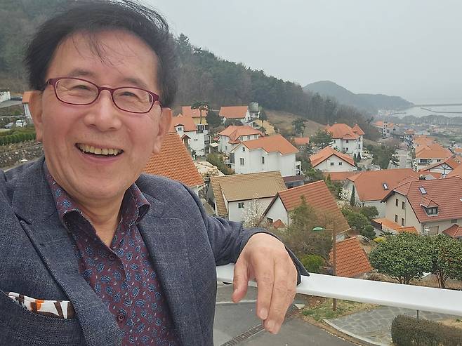 전 산업자원부 차관보, 전 중소기업진흥공단 이사장, 현 한국산업개발 연구원(KID) 상임고문