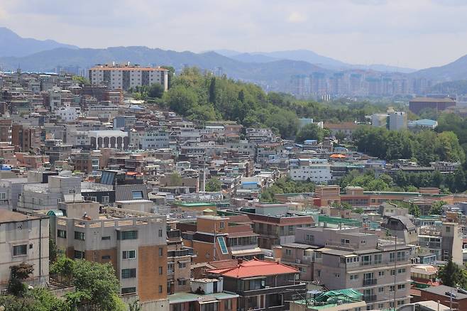 서울 남산에서 바라본 시내 주택가 모습. 사진=연합뉴스