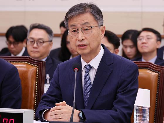 Choe Jae-hae, chair of the Board of Audit and Inspection of Korea (BAI), answers lawmakers' questions at the National Assembly on July 1, 2025. [LIM HYUN-DONG]