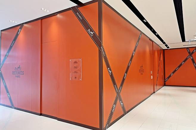 명품관 이스트에서 웨스트로 자리를 옮겨 새롭게 오픈하는 에르메스. [한화갤러리아 제공]