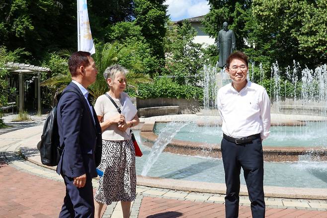 순천시가 유럽 치유산업을 순천시에 접목시켜 지역경제 회복에 나선다는 계획이다.