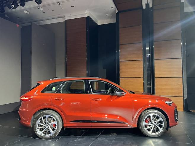 신형 Q5 측면. 사진=이상진