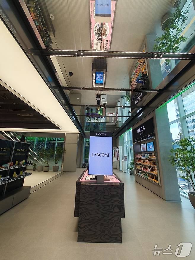 CJ올리브영이 2일 강남 최대 규모의 ‘센트럴 강남 타운’을 오픈했다. 2025.7.2/뉴스1 ⓒ News1 김명신 기자