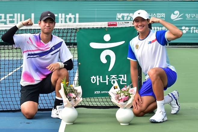 남자복식에서 우승한 권순우 이정헌(사진/황서진 기자)