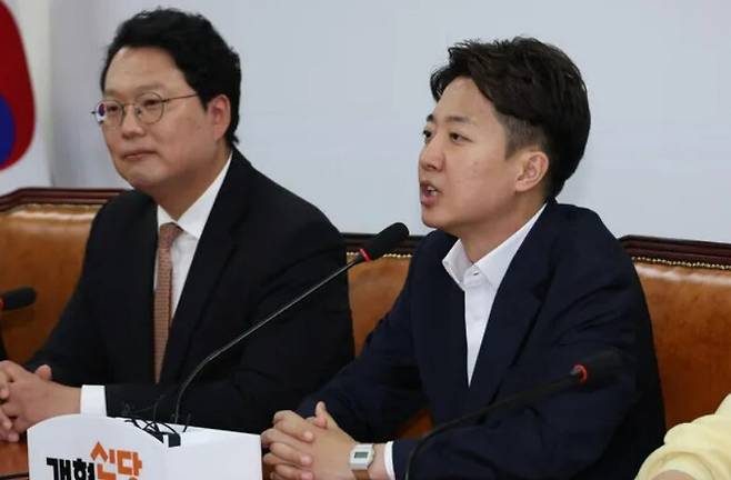 이준석 개혁신당 의원이 지난달 5일 서울 여의도 국회에서 열린 선거대책위원회 해단식에서 발언하고 있다. 연합뉴스