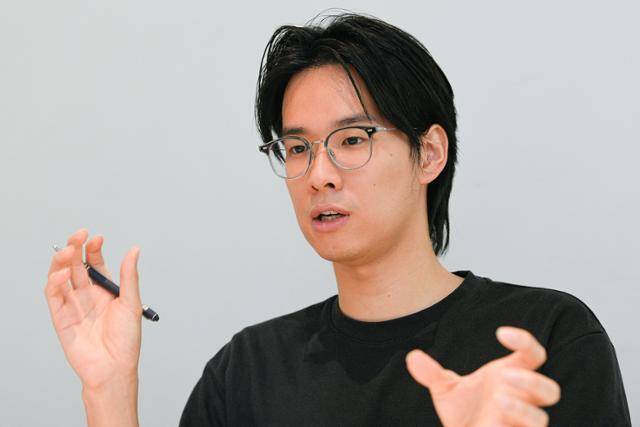 신재민 트릴리온랩스 대표의 궁극적 목표는 사람을 뛰어넘는 초지능 AI 개발이다. 그는 초지능 AI를 통해 질병과 기후문제 등 사람이 해결하기 힘든 난제들을 풀 수 있을 것으로 본다. 남동균 인턴기자