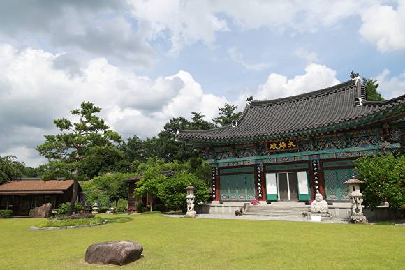 청주시 상당구 가덕면 마야사 경내에 있는 마야정원. [사진=충북도]