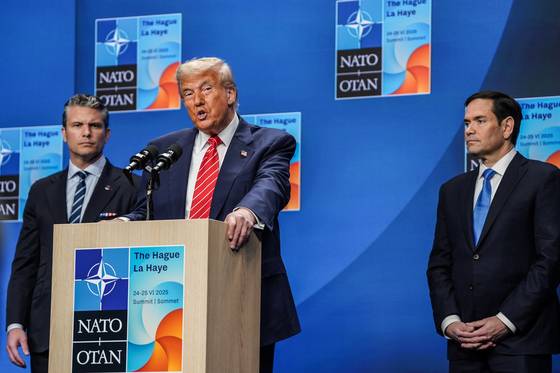 지난달 25일(현지시간) 네덜란드에서 열린 나토 정상회의에서 기자회견을 하는 도널드 트럼프 미국 대통령. [신화=연합뉴스]