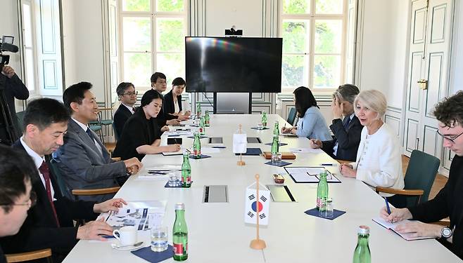 오세훈 서울시장이 1일(현지시간) 국제반부패아카데미(IACA)에서 서울시의 청렴, 반부패 사례를 전파하고 있다. [서울시 제공]