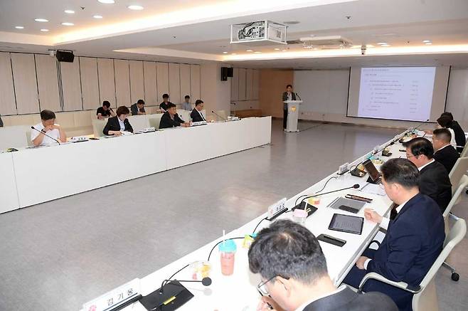 광주광역시는 2일 시청 중회의실에서 ‘광천터미널 도시계획변경 사전협상 제1차 협상조정협의회’를 개최했다.