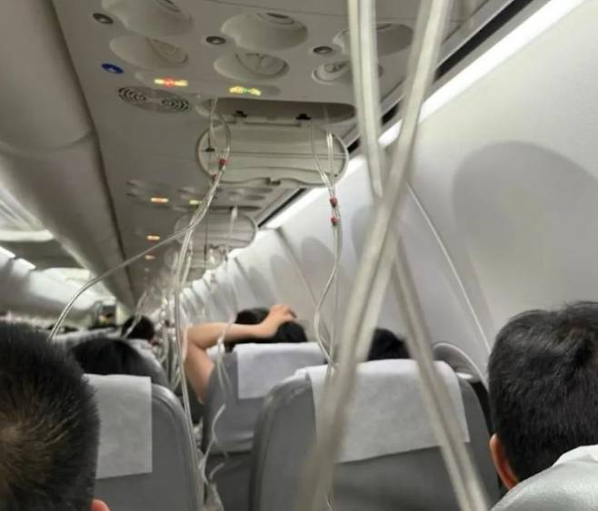 [서울=뉴시스] 스프링재팬 IJ004편 기내 사진.(사진=엑스 옛 트위터 갈무리) *재판매 및 DB 금지