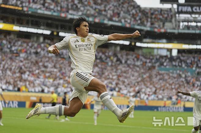 [마이애미=AP/뉴시스]레알 마드리드, 유벤투스에 1-0 승리. 2025.07.01.