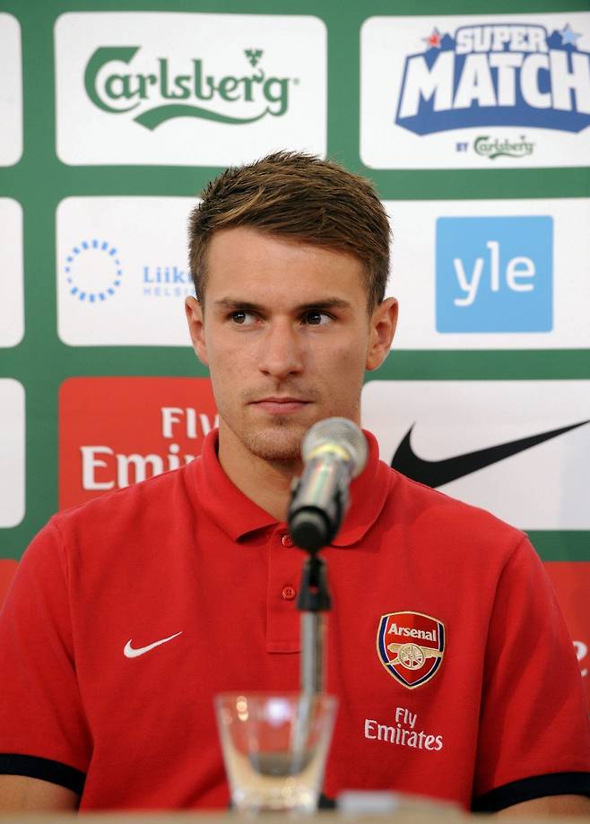 애런 램지가 멕시코에서 현역 연장에 나섰다. 고향팀 카디프시티에서 정식 감독으로 데뷔할 기회가 있었지만 2026북중미월드컵 출전을 위해 계속 선수생활을 이어가기로 결정했다. AP뉴시스