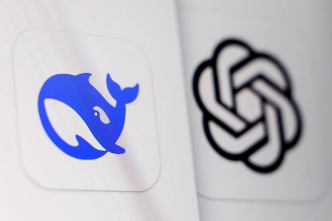 딥시크와 챗GPT  [타스 연합뉴스 자료사진]