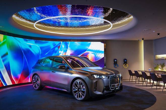 플래그십 순수전기 SAV(Sports Activity Vehicle) ‘BMW 뉴 iX‘. (사진=BMW 코리아)