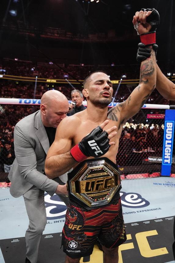 알레샨드리 판토자 챔피언. 사진 | UFC