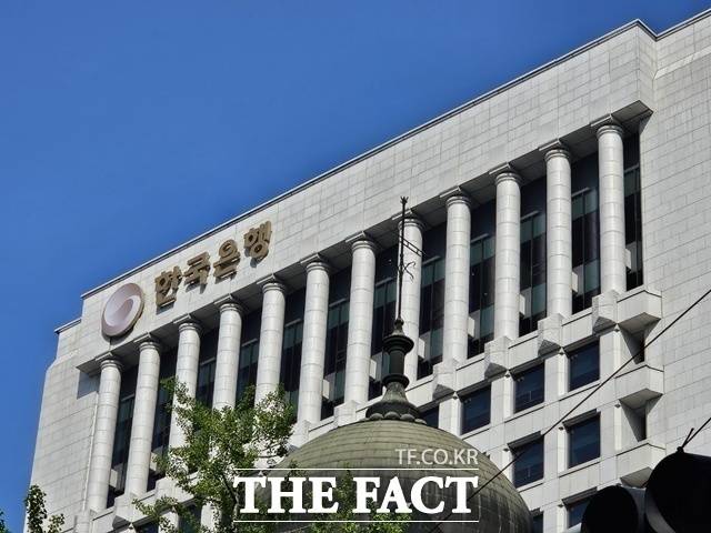 한국은행이 3일 발표한 '2025년 6월말 외환보유액'에 따르면 지난달 말 기준 우리나라의 외환보유액은 4102억달러로 집계됐다. /더팩트 DB