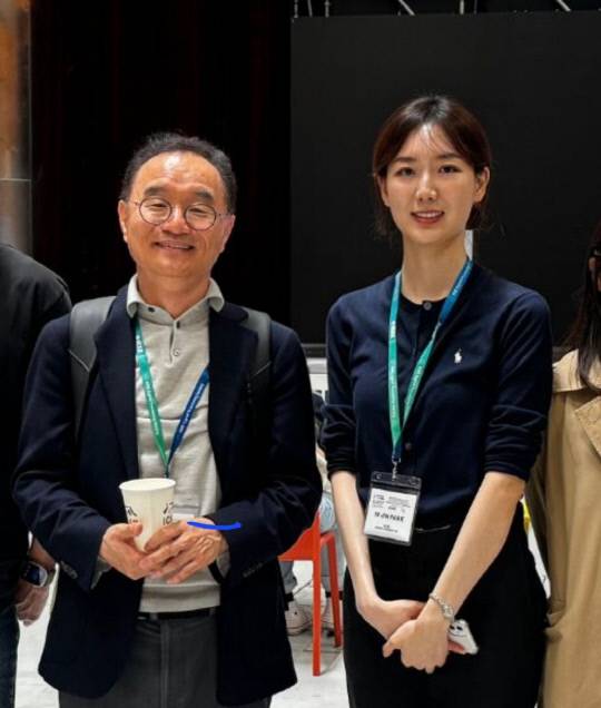 한국과학기술원 전기및전자공학부 노용만(왼쪽) 교수와 박세진 연구원(박사과정). 한국과학기술원 제공