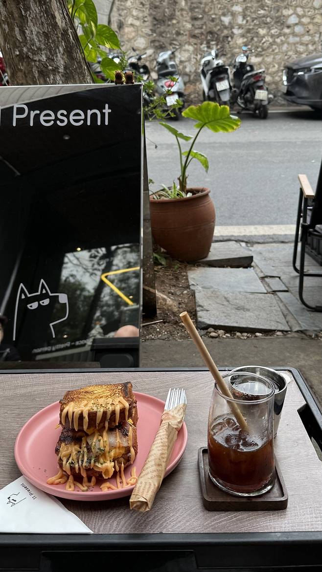 IMG_8610.jpeg 베트남가서 먹기만 하다가 온게 유머 1. (하노이)