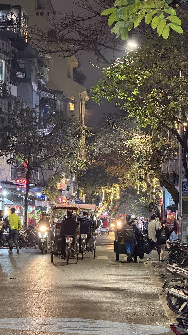 IMG_9010.jpeg 베트남가서 먹기만 하다가 온게 유머 1. (하노이)