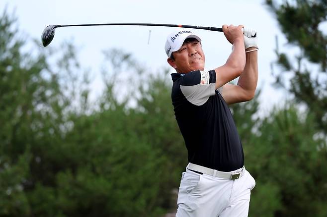 대회 첫날 2타 차 선두에 오른 김형민. [사진=KPGA]