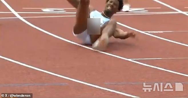 [뉴시스] 미국 육상 선수 크리스 로빈스이 경기 중 노출 사고 후 속옷 모델 제안을 받았다. (사진=데일리 메일) 2025.06.29