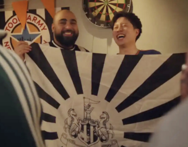 뉴캐슬 유나이티드 영상에 등장한 욱일기 문양