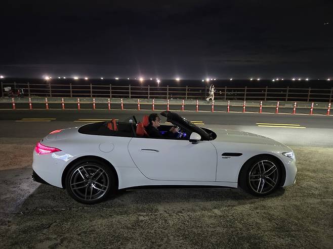 메르세데스-AMG SL 43