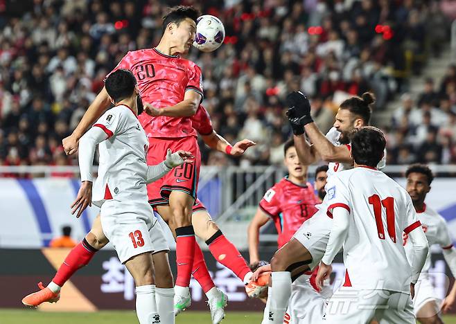 안양에 입단한 권경원. 2025.3.25/뉴스1 ⓒ News1 김도우 기자