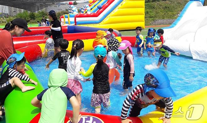 증평 정안마을 몰놀이장.(증평군 제공)/뉴스1