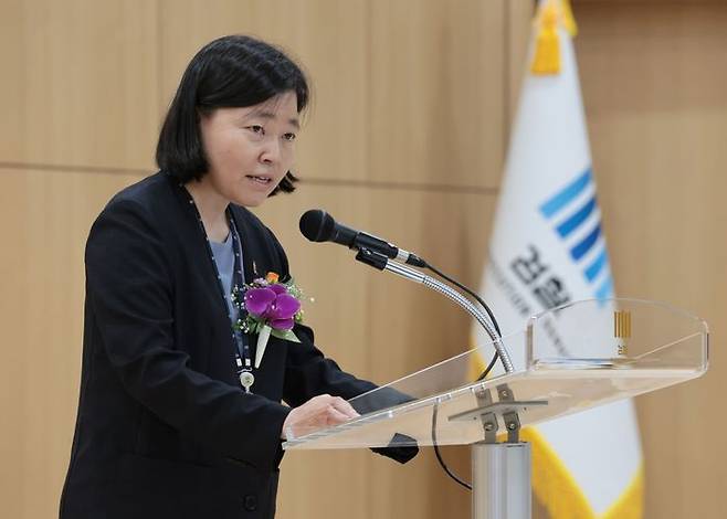 임은정 신임 서울동부지방검찰청 검사장이 4일 서울 송파구 서울동부지검에서 열린 취임식에서 취임사를 하고 있다. ⓒ연합뉴스