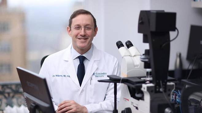 제브 윌리엄스 미 컬럼비아대 난임센터장은 동료들과 함께 5년 동안 STAR 시스템을 개발했다. 사진 출처 컬럼비아대 어빙 의료 센터 홈페이지