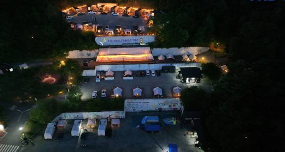 LIG넥스원의 봄캠핑 야경사진. [사진=LIG넥스원]