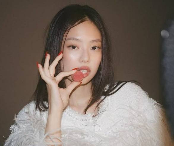 사진=제니 SNS
