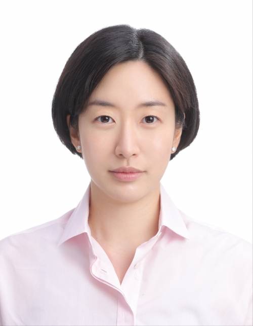 서경배 아모레퍼시픽 그룹 회장의 차녀인 서호정씨