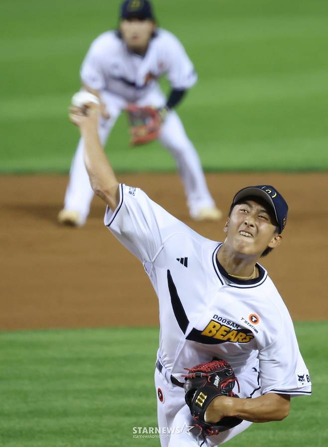 [포토] 제환유 '후회 없이 뿌렸다'